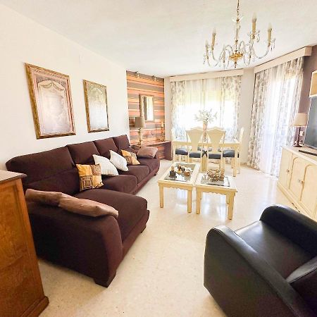 Apartament Catalina - Close To The Beach Estepona Bagian luar foto