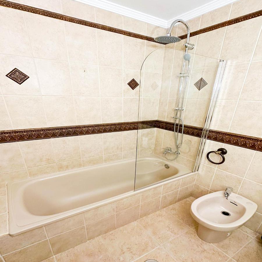 Apartament Catalina - Close To The Beach Estepona Bagian luar foto
