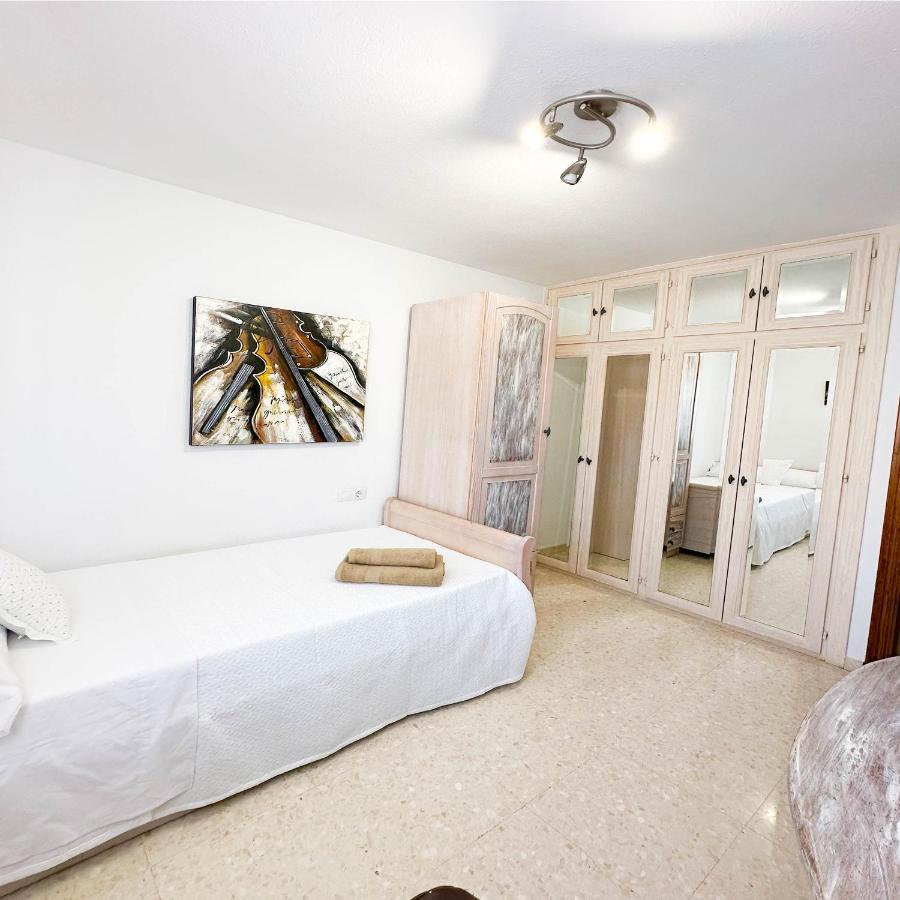 Apartament Catalina - Close To The Beach Estepona Bagian luar foto