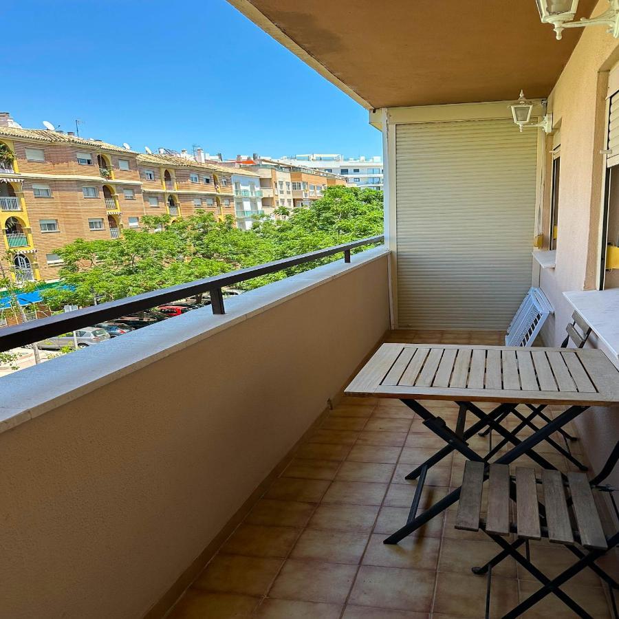 Apartament Catalina - Close To The Beach Estepona Bagian luar foto